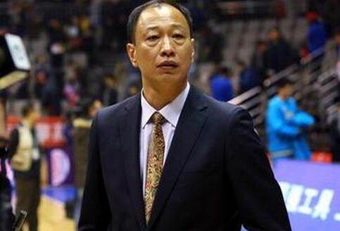  门兴主帅下课结束三年任期  